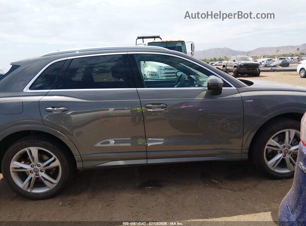 WA1DECF32M1014207 2021 AUDI Q3 Gray Widok wnętrza z tyłu