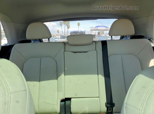 WA1DECF32M1131236 2021 AUDI Q3 Blue Vista de los asientos traseros