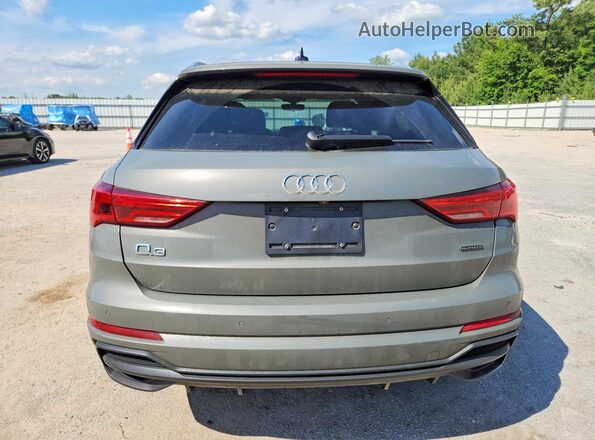 WA1DECF33N1114060 2022 AUDI Q3 Серый Вид сзади