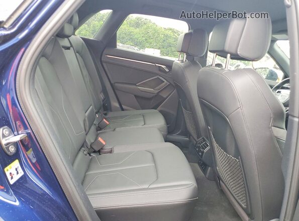 WA1DECF34M1138513 2021 AUDI Q3 Blue Սալոնի հետևի տեսք