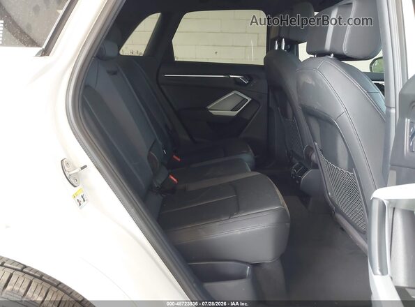 WA1DECF34N1010225 2022 AUDI Q3 Белый Вид наклейки с VIN-кодом
