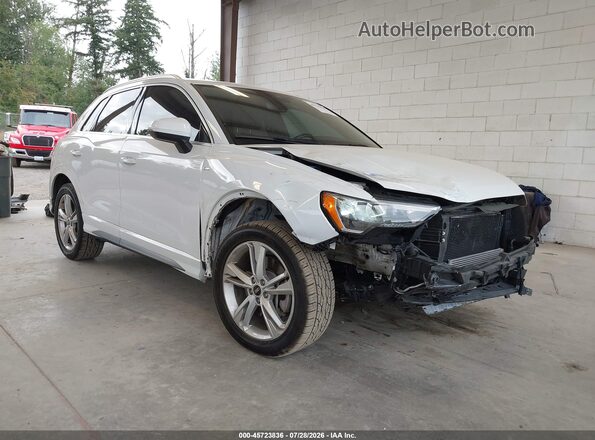 WA1DECF34N1010225 2022 AUDI Q3 Белый Вид спереди
