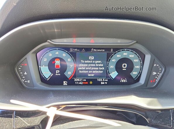 WA1DECF34N1070716 2022 AUDI Q3 Black Widok zestawu wskaźników