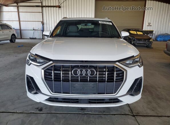 WA1DECF34R1054232 2024 AUDI Q3 White Widok z przodu