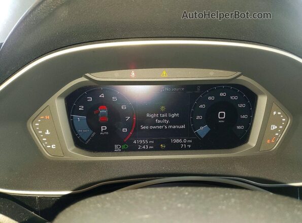WA1DECF34R1054232 2024 AUDI Q3 White Widok zestawu wskaźników