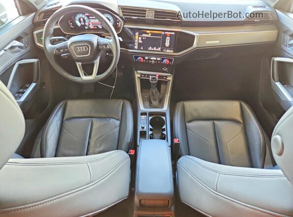 WA1DECF34S1014660 2025 AUDI Q3 White Առջևի վահանակի տեսք