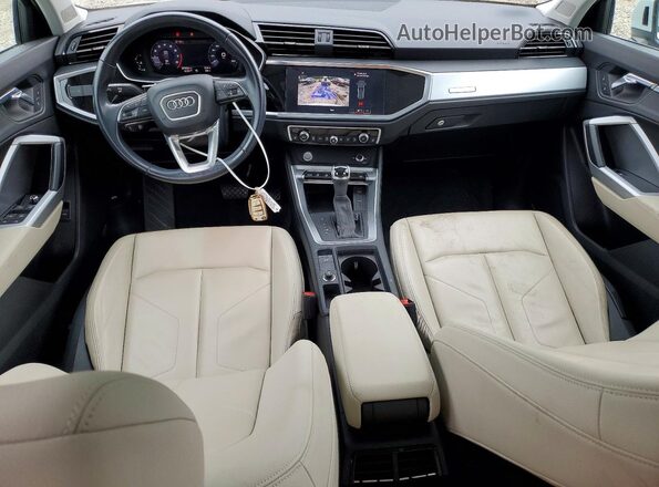 WA1DECF35L1060158 2020 AUDI Q3 White Вид панелі приладів