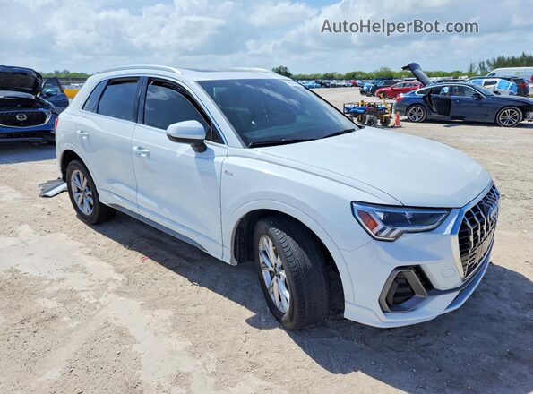 WA1DECF35R1117113 2024 AUDI Q3 White Delantero derecho