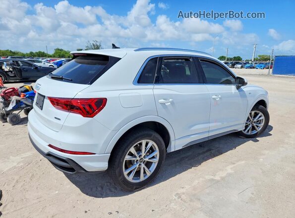 WA1DECF35R1117113 2024 AUDI Q3 White Trasero derecho