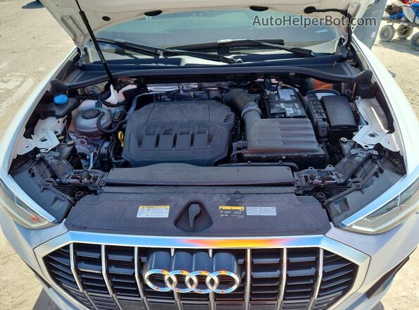 WA1DECF35R1117113 2024 AUDI Q3 White Vista del compartimento del motor