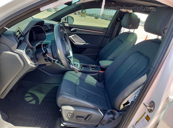 WA1DECF35R1117113 2024 AUDI Q3 White Vista interior delantera