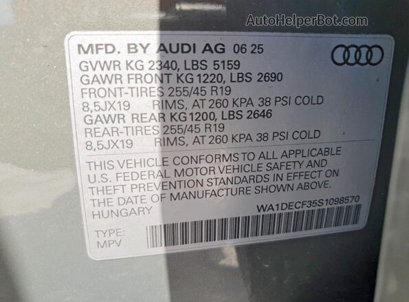 WA1DECF35S1098570 2025 AUDI Q3 Gray Widok wnętrza 360 stopni