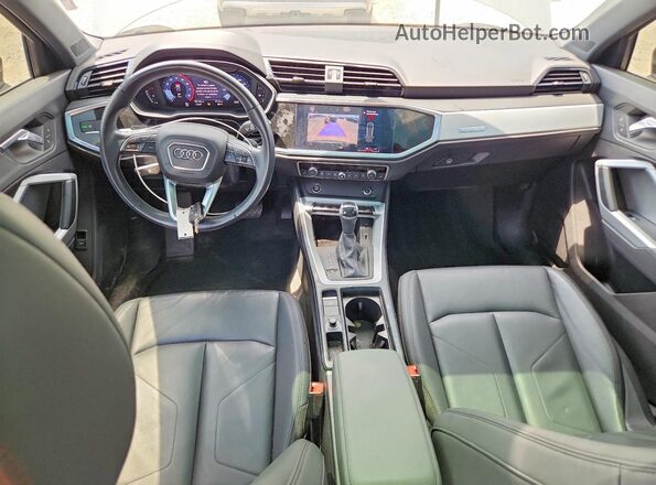 WA1DECF37M1020469 2021 AUDI Q3 Gray Вид панелі приладів