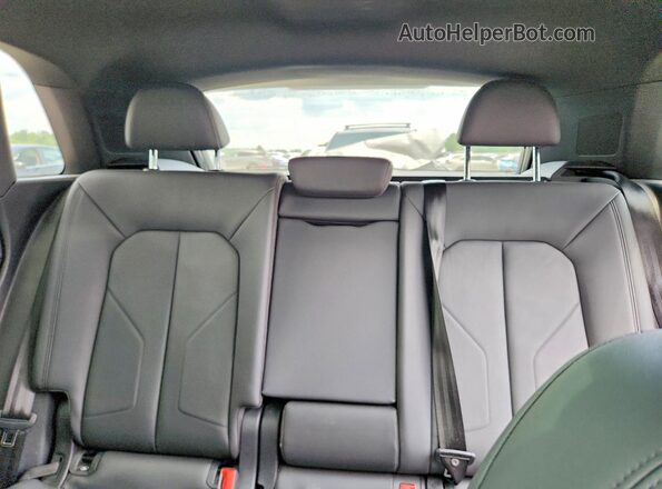 WA1DECF37M1020469 2021 AUDI Q3 Gray Вид задніх сидінь