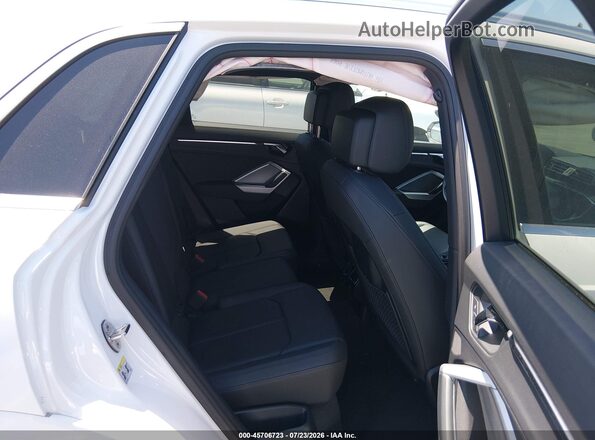 WA1DECF37R1021290 2024 AUDI Q3 White VIN კოდის სტიკერის ხედი