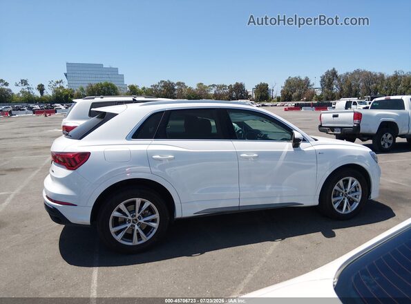 WA1DECF37R1021290 2024 AUDI Q3 White უკანა სალონის ხედი