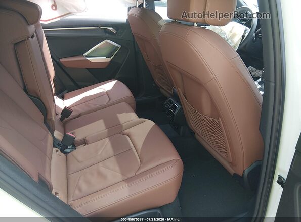WA1DECF37S1029931 2025 AUDI Q3 White Vista de la etiqueta del VIN