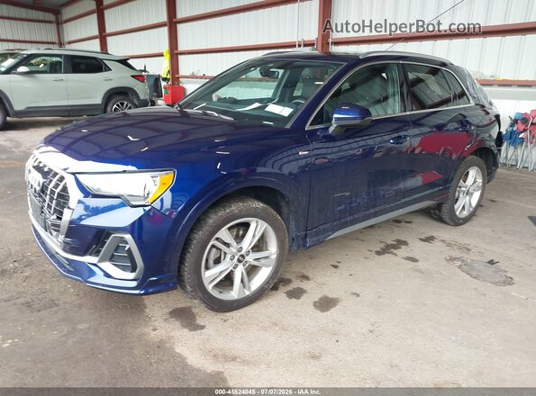 WA1DECF38M1056123 2021 AUDI Q3 Blue Vista tres cuartos delantera izquierda