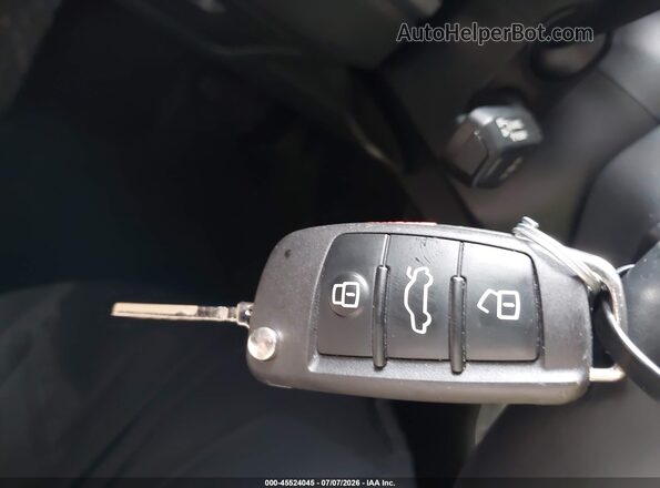 WA1DECF38M1056123 2021 AUDI Q3 Blue Vista del salpicadero