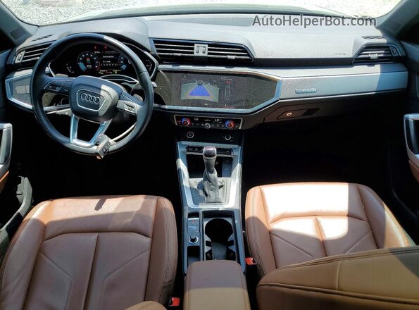 WA1DECF39N1085955 2022 AUDI Q3 Black Widok deski rozdzielczej