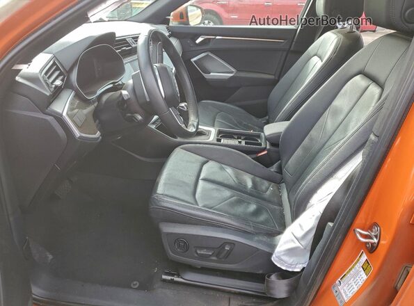 WA1DECF39N1150495 2022 AUDI Q3 Orange Սալոնի դիմացի տեսք