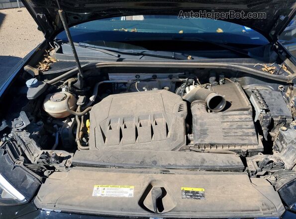 WA1DECF3XL1110083 2020 AUDI Q3 Black Engine compartment view