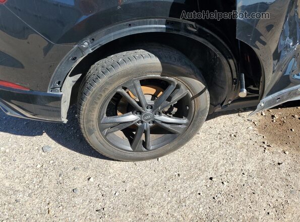 WA1DECF3XL1110083 2020 AUDI Q3 Black 