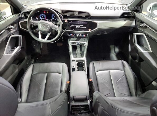 WA1DECF3XS1011732 2025 AUDI Q3 White Вид панелі приладів