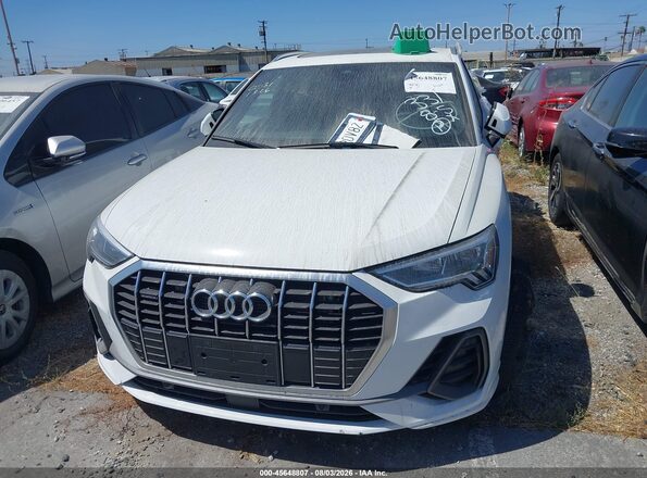 WA1DECF3XS1089931 2025 AUDI Q3 White Vista interior trasera