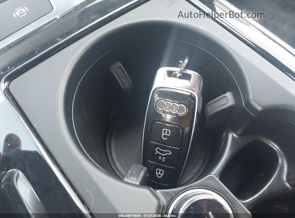WA1DVAF12MD014175 2021 AUDI Q8 Black Вид панелі приладів