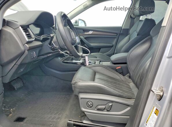 WA1E2AFY0M2089107 2021 AUDI Q5 Gray Vista interior delantera