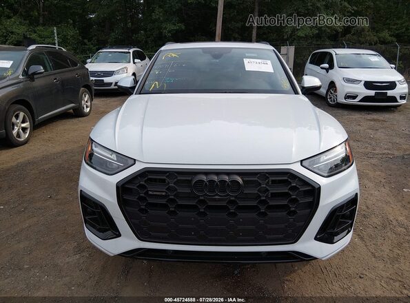 WA1E2AFY1S2020908 2025 AUDI Q5 White Вид щитка приладів