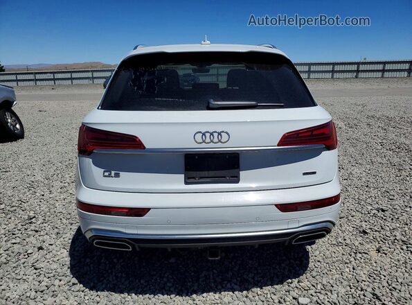 WA1E2AFY3M2125436 2021 AUDI Q5 White Հետևի տեսք