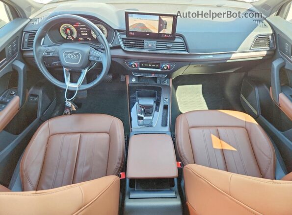 WA1E2AFY3M2130698 2021 AUDI Q5 White Dashboard view