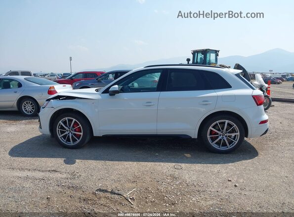 WA1E2AFY3R2033542 2024 AUDI Q5 White 360 interior view