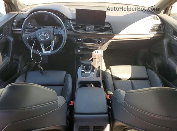 WA1E2AFY5S2034696 2025 AUDI Q5 White Вид панелі приладів
