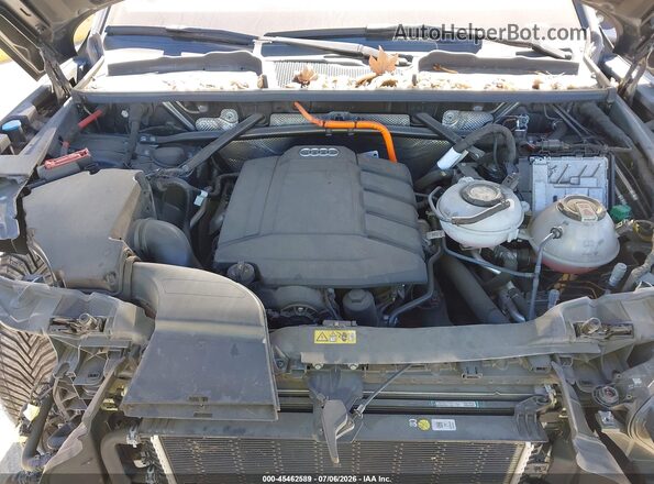 WA1E2AFY7M2069310 2021 AUDI Q5 Gray Вид ззаду