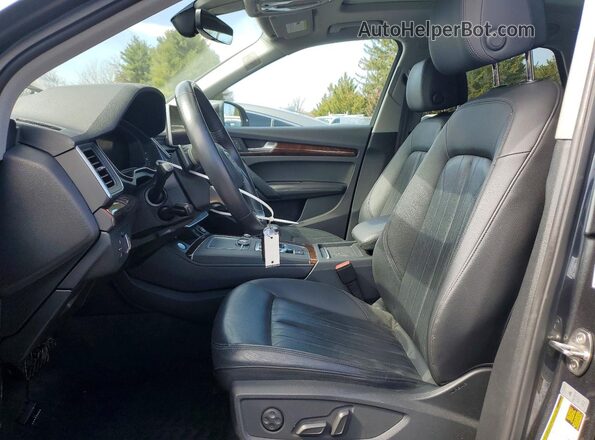 WA1E2AFY8L2065720 2020 AUDI Q5 Серый Вид салона спереди