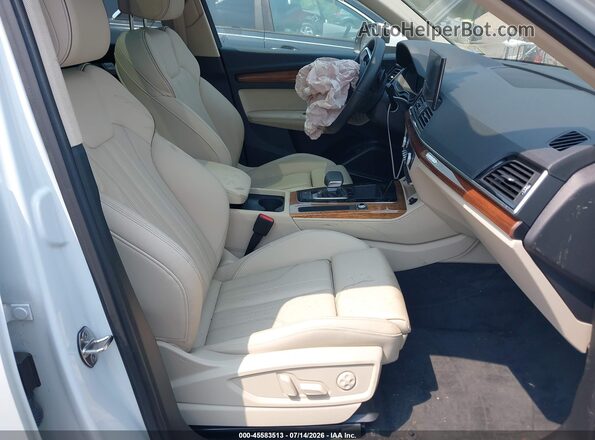 WA1E2AFYXR2016950 2024 AUDI Q5 White წინა სალონის ხედი