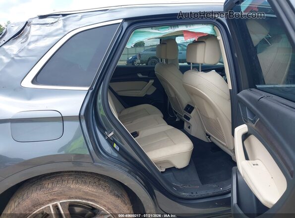WA1E2BFY9M2108372 2021 AUDI Q5 Gray Vista de la etiqueta del VIN