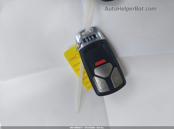 WA1E2BFY9M2108372 2021 AUDI Q5 Gray Vista del salpicadero