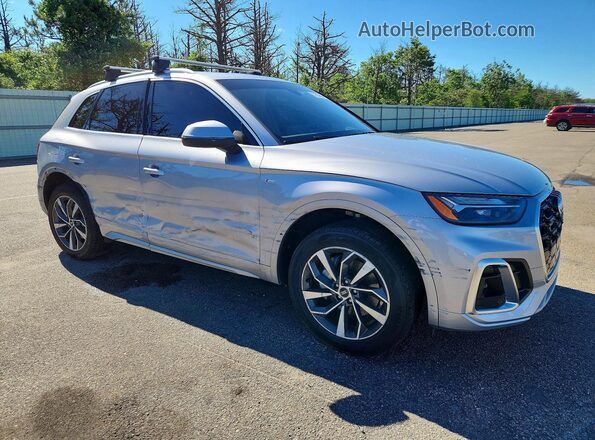 WA1EAAFY1N2072191 2022 AUDI Q5 Silver Front right
