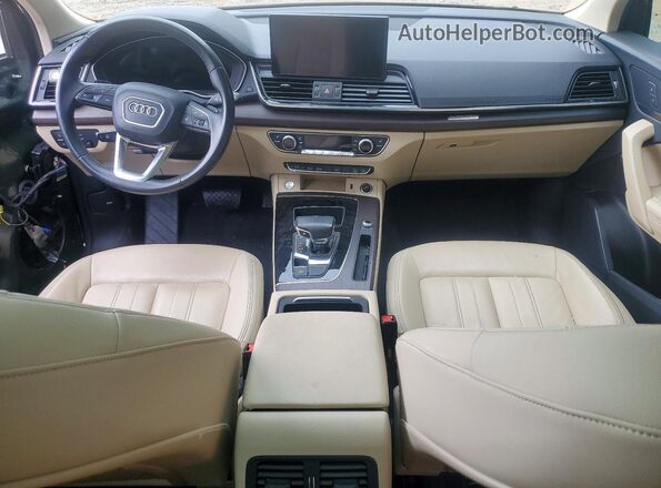 WA1EAAFY2N2108535 2022 AUDI Q5 Green Vista del salpicadero