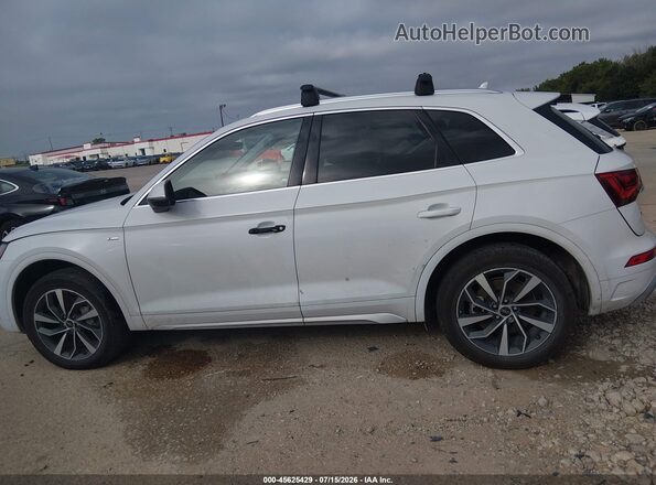 WA1EAAFY2R2067572 2024 AUDI Q5 White Панорамний вид салону 360°