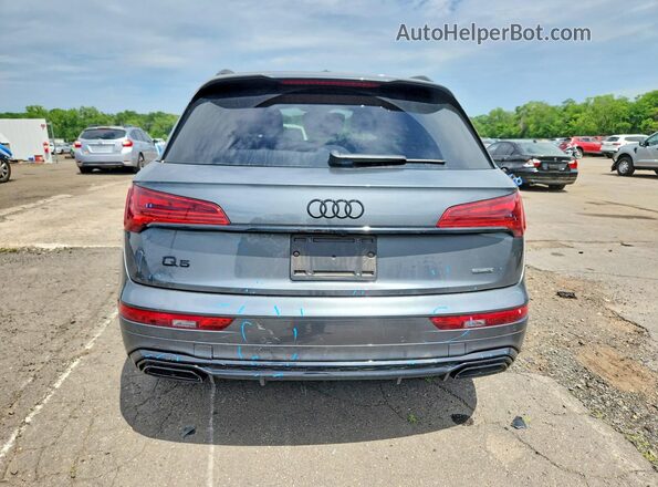 WA1EAAFY3R2115113 2024 AUDI Q5 Gray Հետևի տեսք