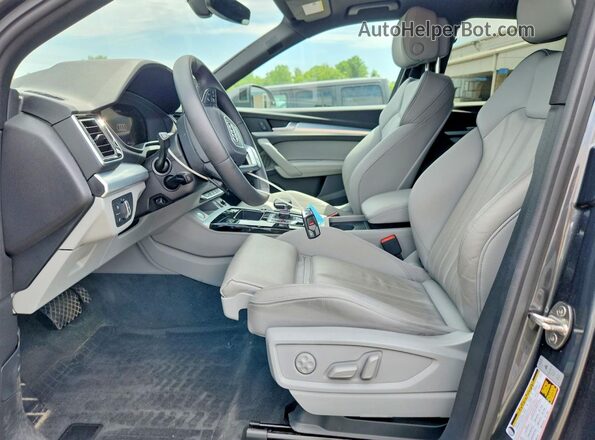 WA1EAAFY3R2115113 2024 AUDI Q5 Gray Սալոնի դիմացի տեսք