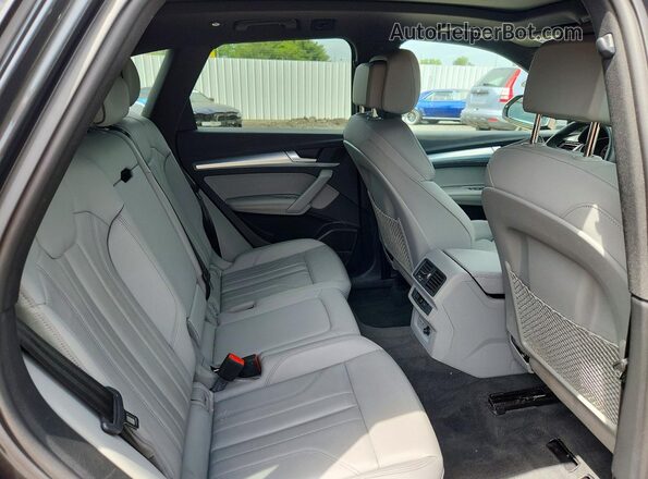 WA1EAAFY3R2115113 2024 AUDI Q5 Gray Հետևի նստատեղերի տեսք