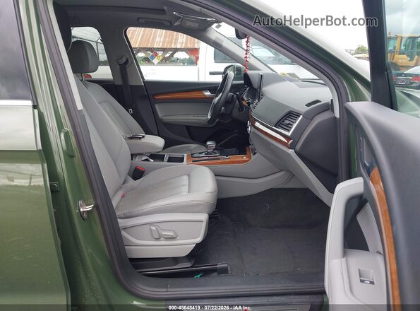 WA1EAAFY4N2014754 2022 AUDI Q5 Зеленый Вид салона спереди