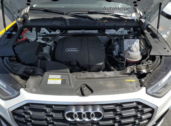WA1EAAFY6P2124014 2023 AUDI Q5 White Widok komory silnika