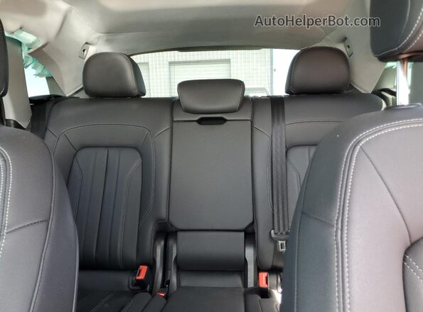 WA1EAAFY6P2124014 2023 AUDI Q5 White Widok tylnych siedzeń